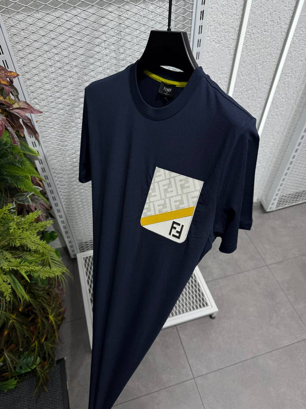 Round T-Shirt