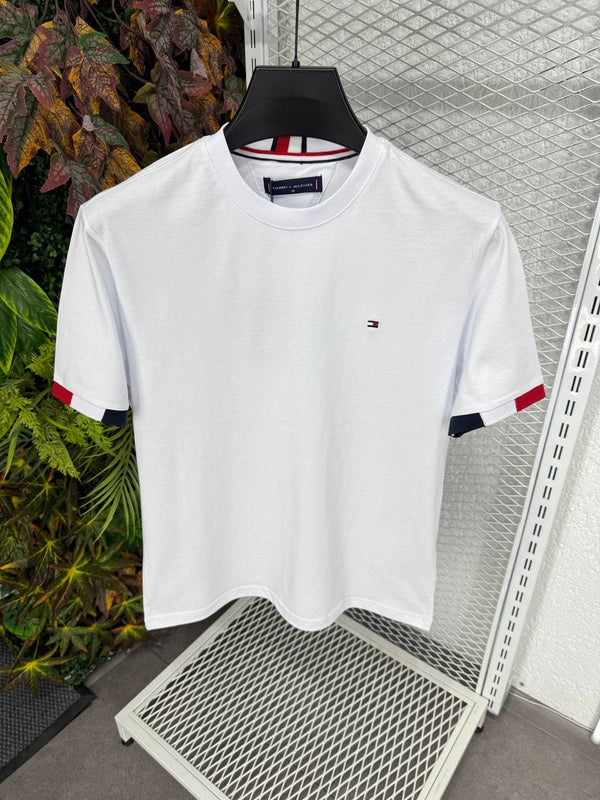 Round T-Shirt