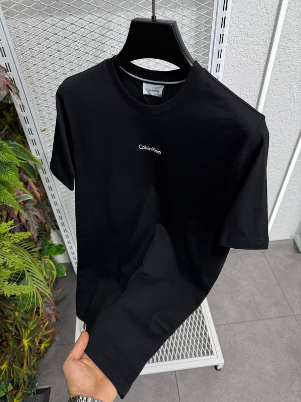 Round T-Shirt