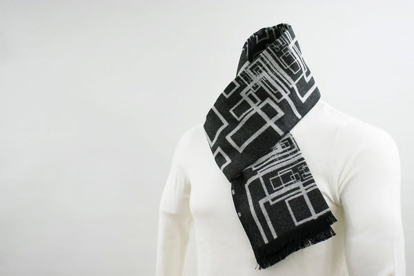 Luxe Silk Scarf – The Ultimate Statement of Elegance